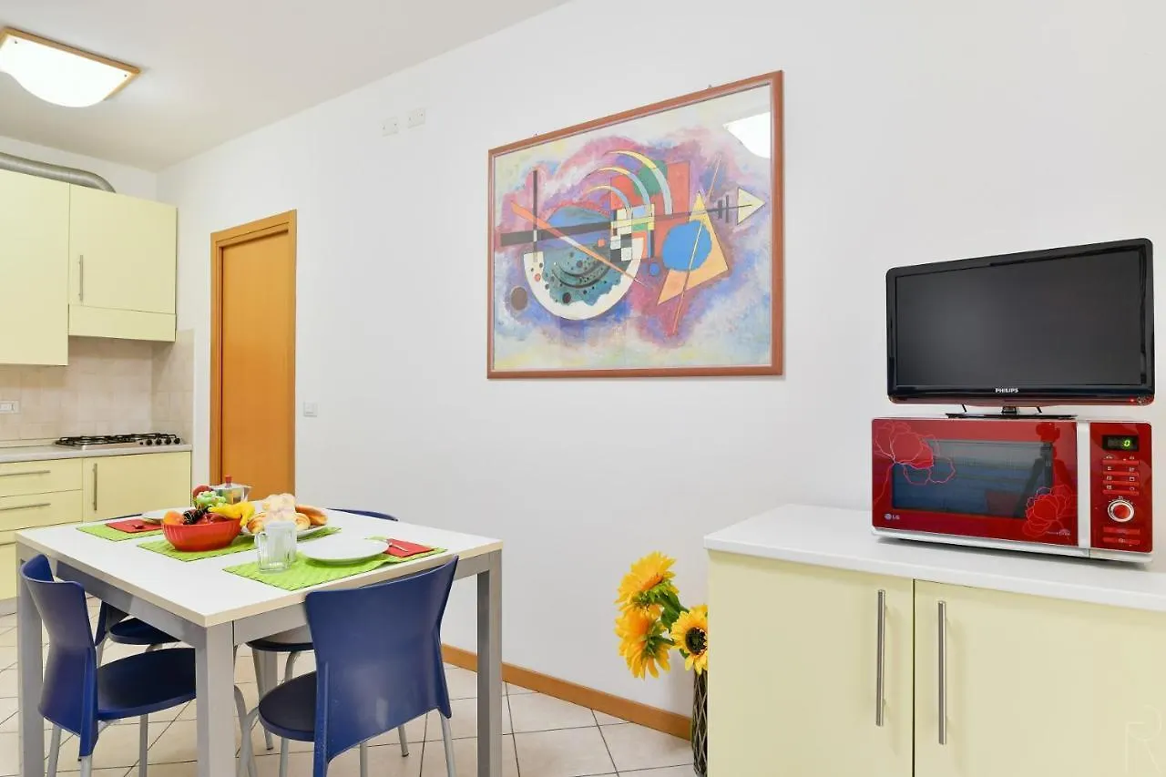 Maestrale Canova Apartments Caorle