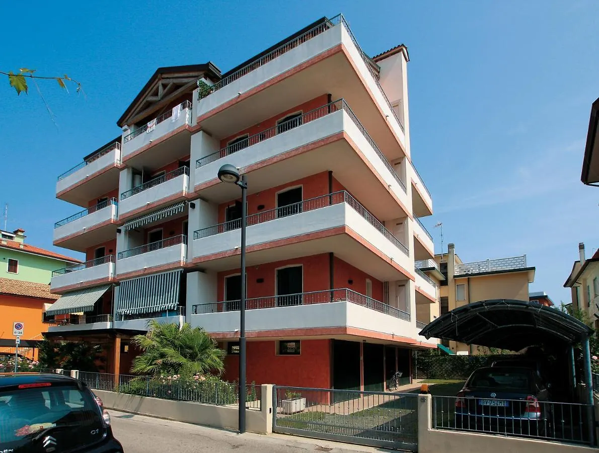 Maestrale Canova Apartments Caorle 0*,